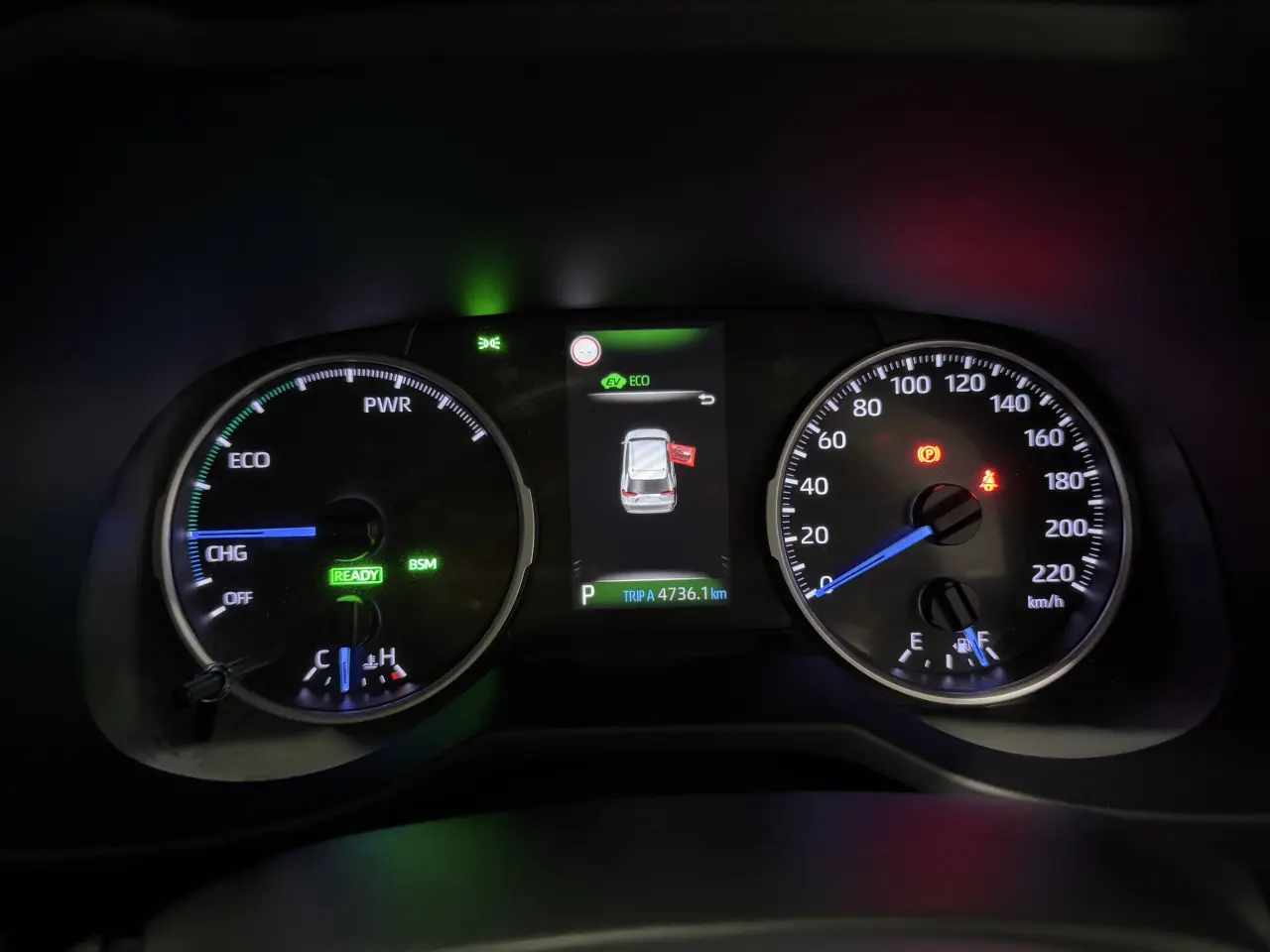 2020 TOYOTA RAV4 HYBRID Gallery Image 17