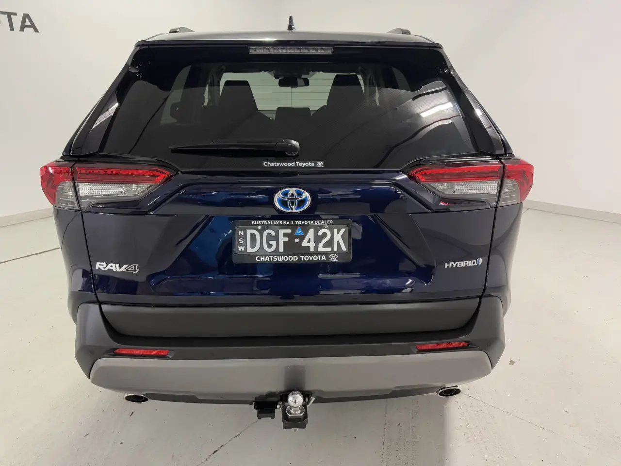 2020 TOYOTA RAV4 HYBRID Gallery Image 9