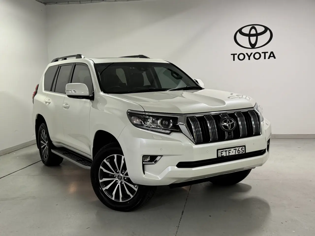 2022 TOYOTA PRADO Gallery Image 1