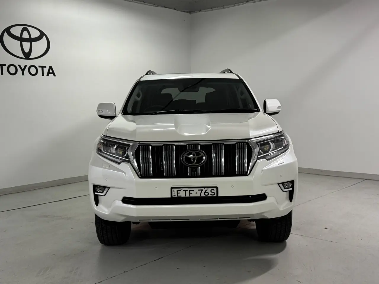 2022 TOYOTA PRADO Gallery Image 2
