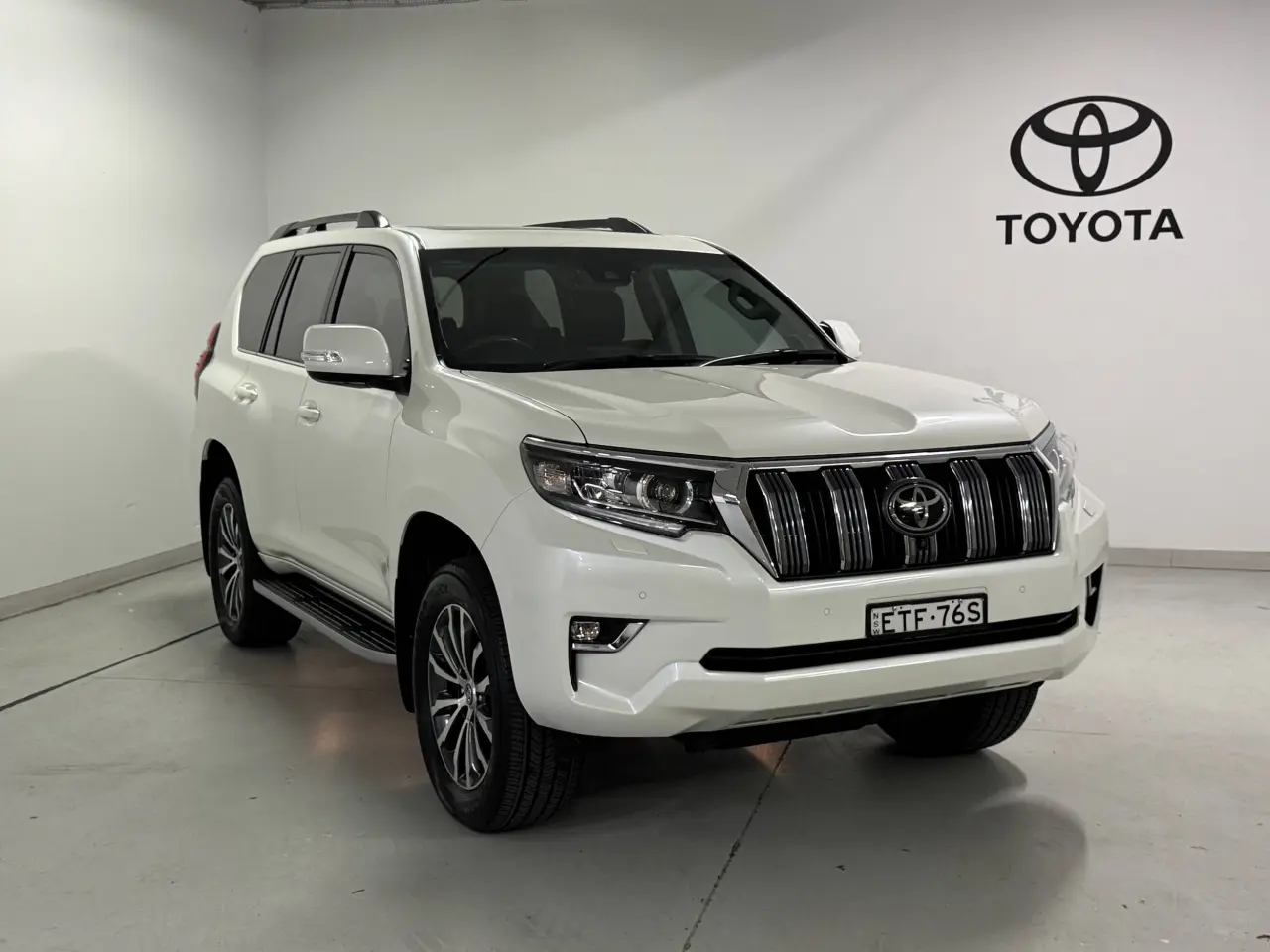 2022 TOYOTA PRADO Gallery Image 3