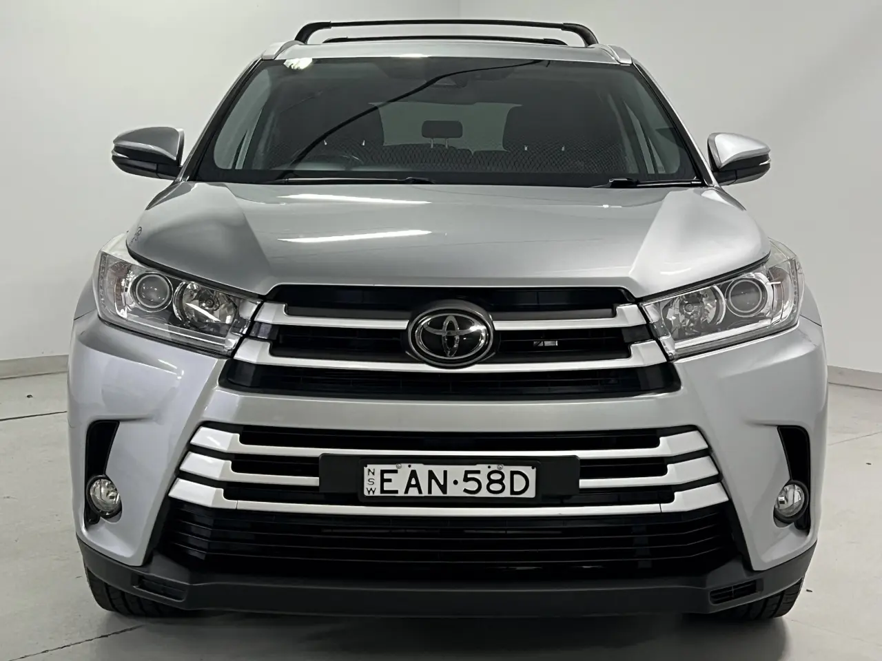 2018 TOYOTA KLUGER Gallery Image 3