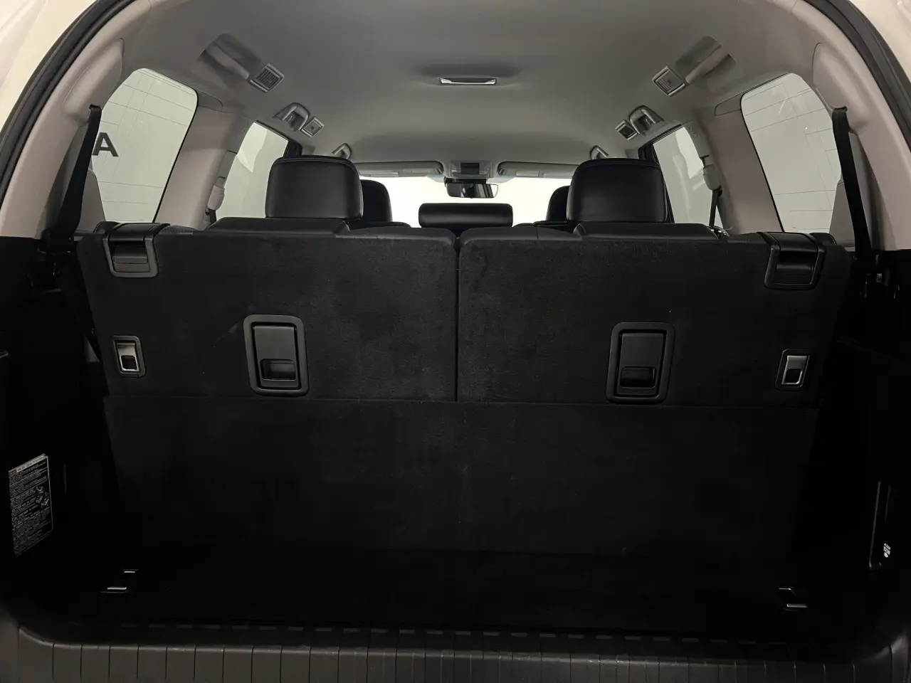 2023 TOYOTA PRADO Gallery Image 11