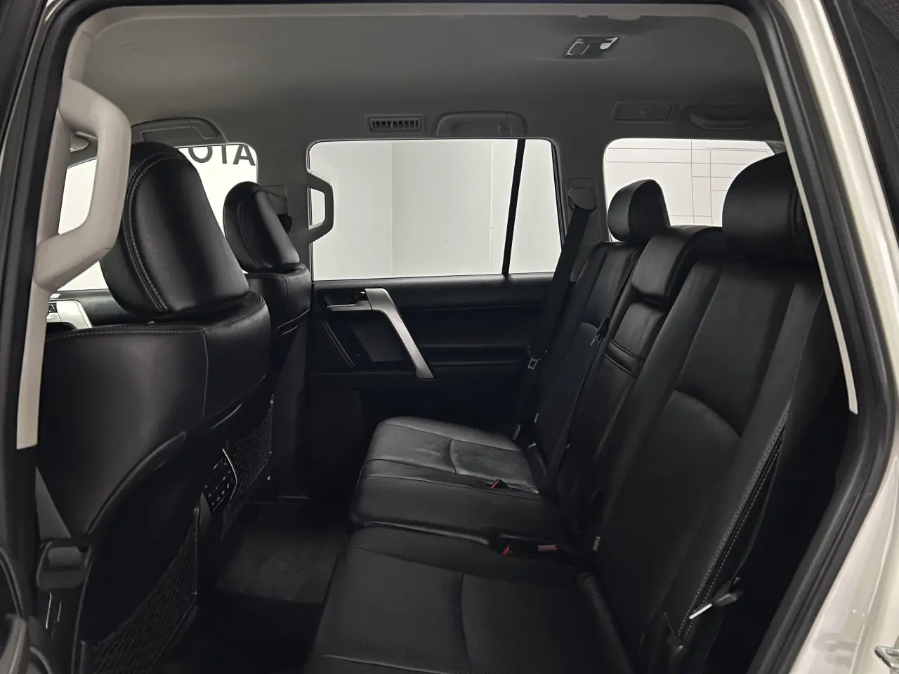 2023 TOYOTA PRADO Gallery Image 14