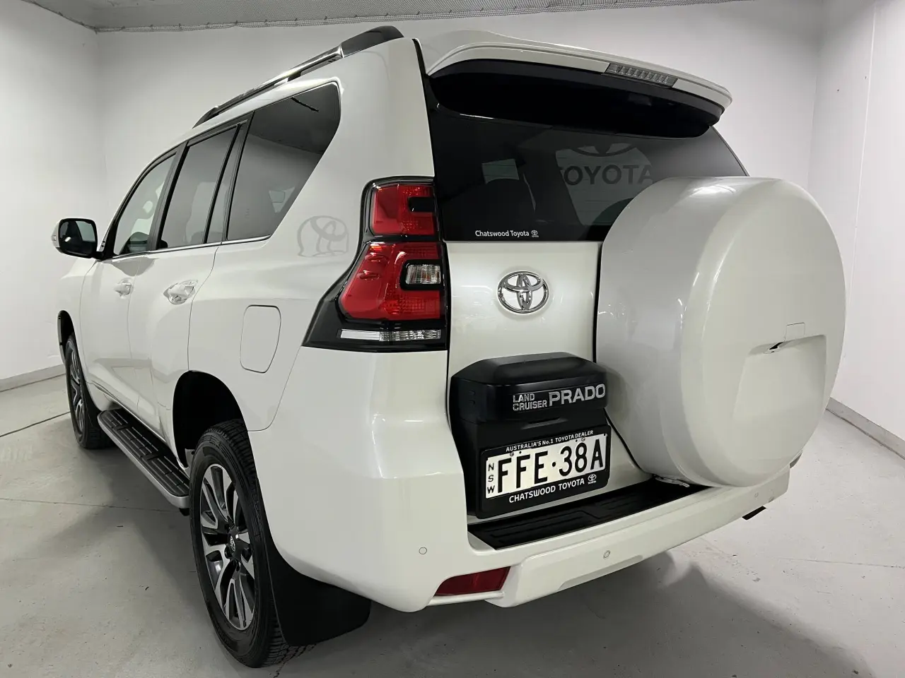 2023 TOYOTA PRADO Gallery Image 7