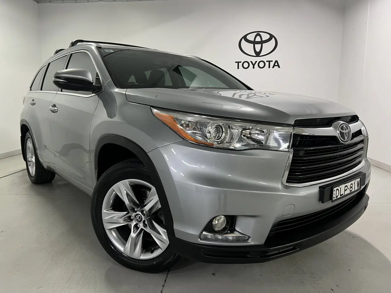 2016 TOYOTA KLUGER Gallery Image 1