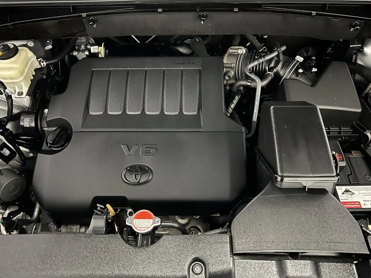 2016 TOYOTA KLUGER Gallery Image 22