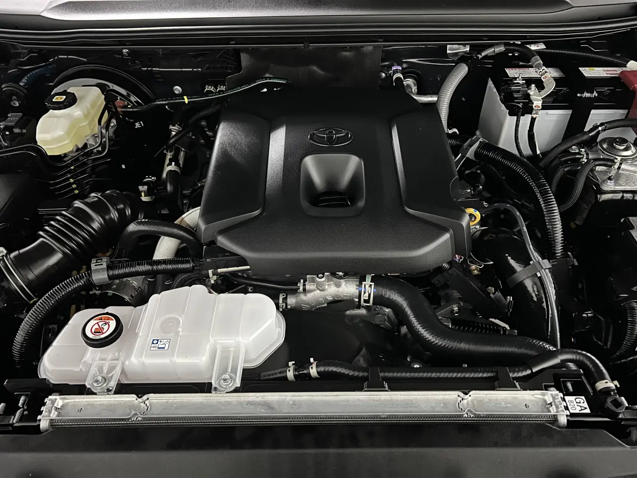 2025 TOYOTA PRADO Gallery Image 22