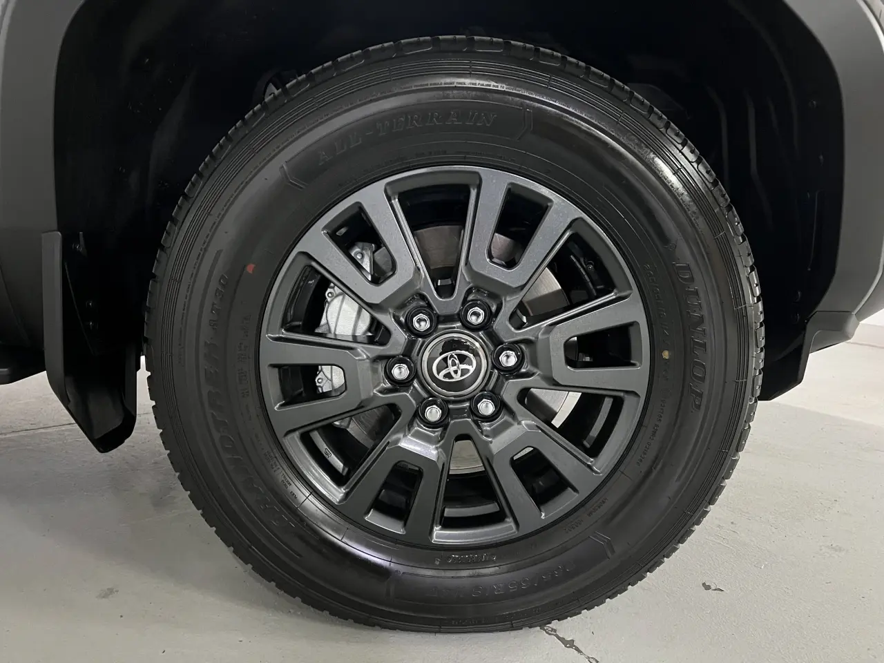 2025 TOYOTA PRADO Gallery Image 5