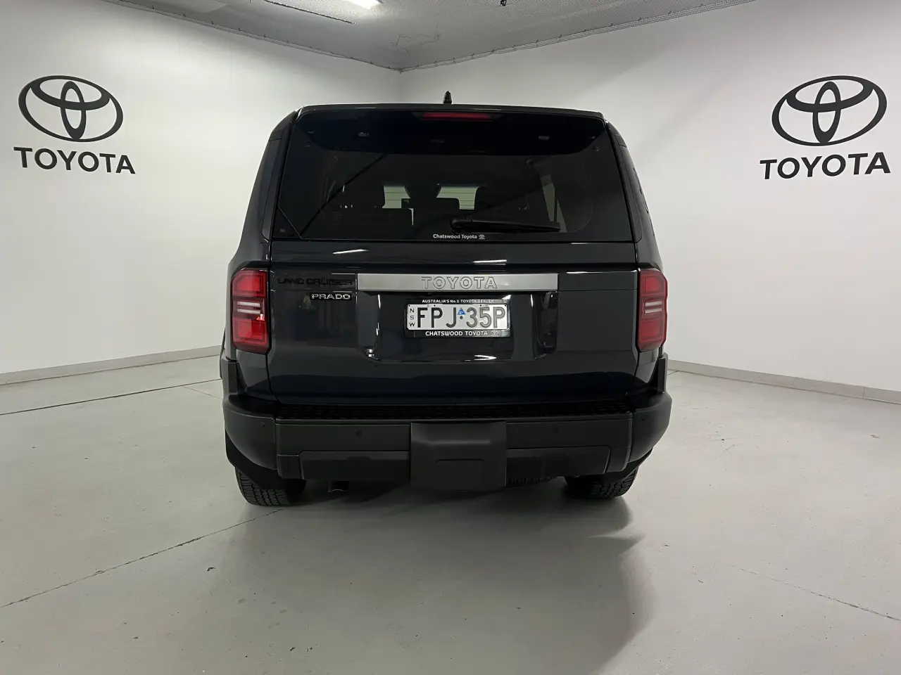 2025 TOYOTA PRADO Gallery Image 6