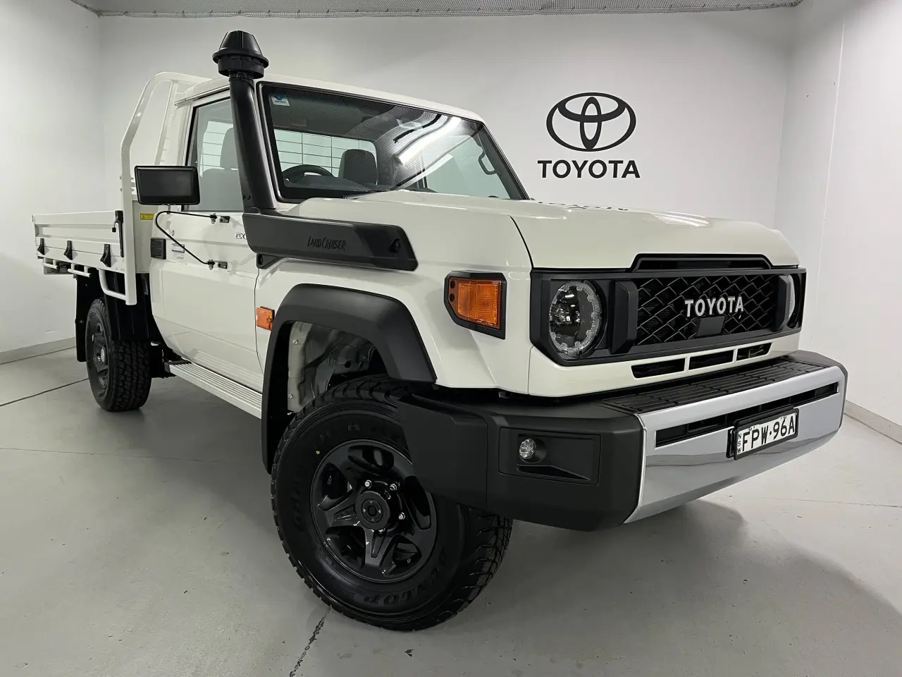 2025 TOYOTA LC MILITARY Gallery Image 1