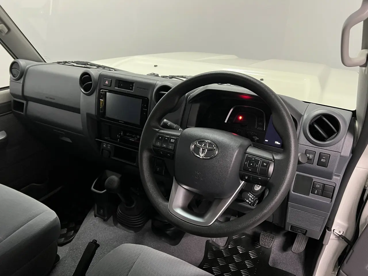 2025 TOYOTA LC MILITARY Gallery Image 11