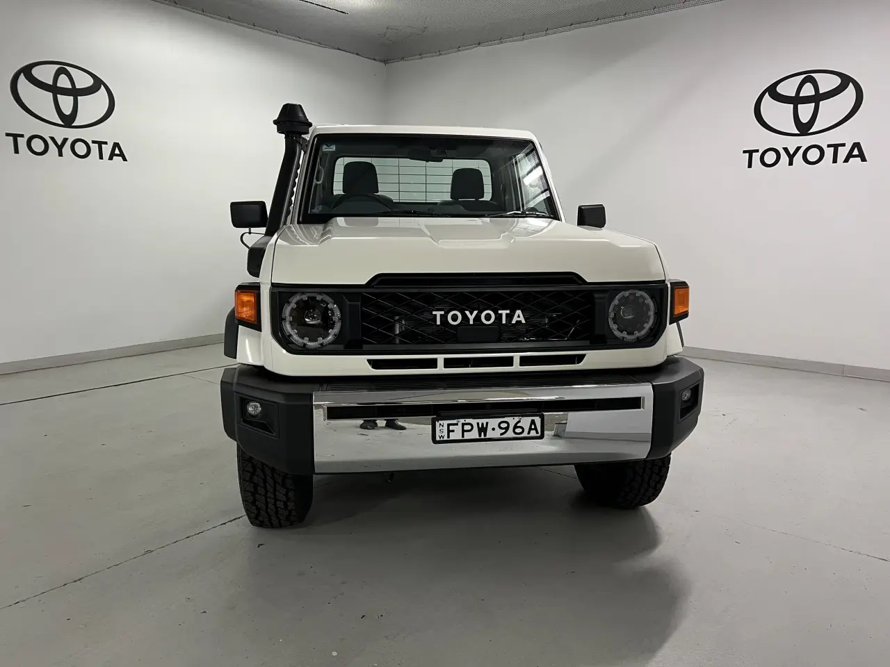 2025 TOYOTA LC MILITARY Gallery Image 2