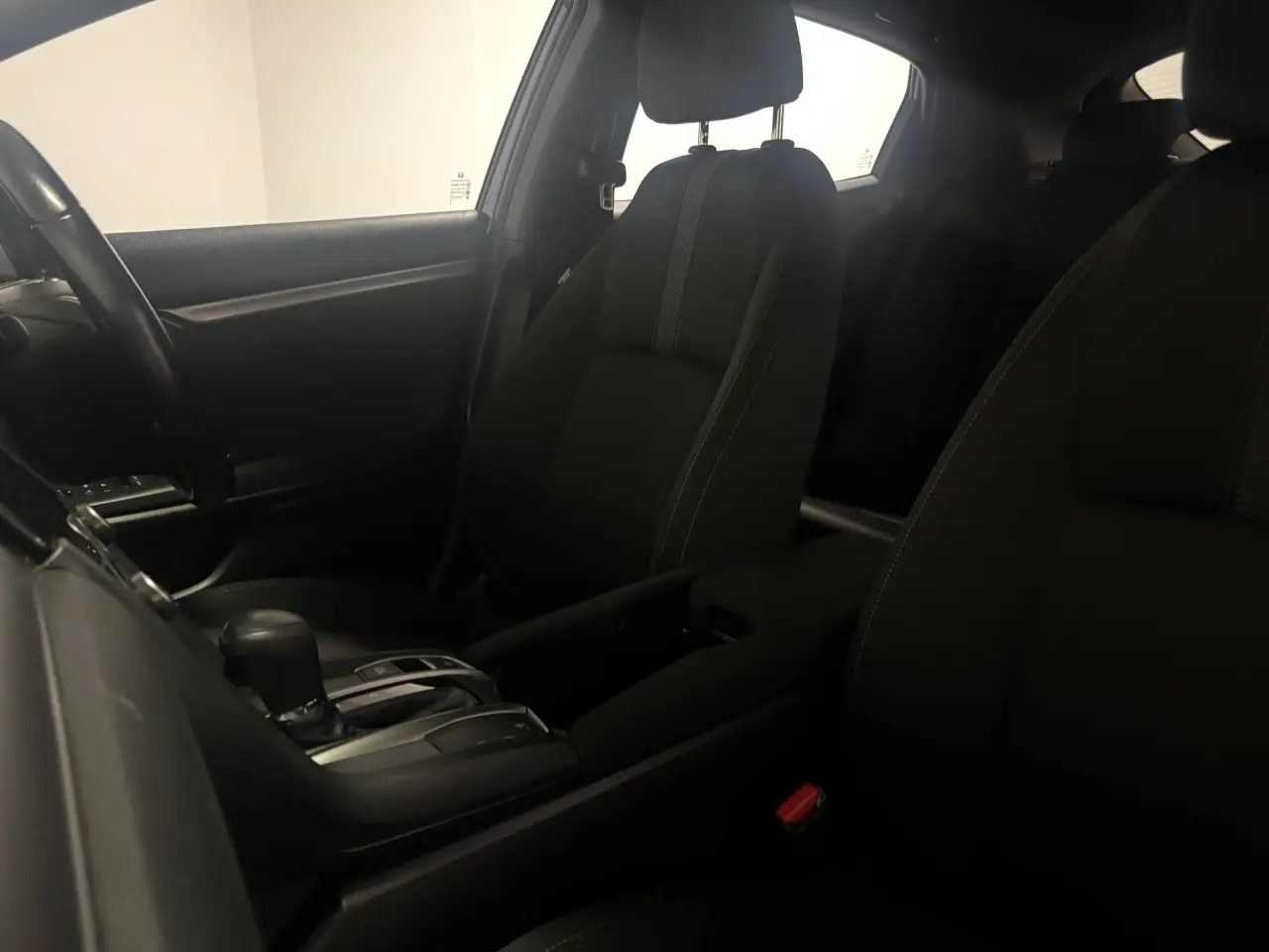 2019 HONDA CIVIC Gallery Image 15
