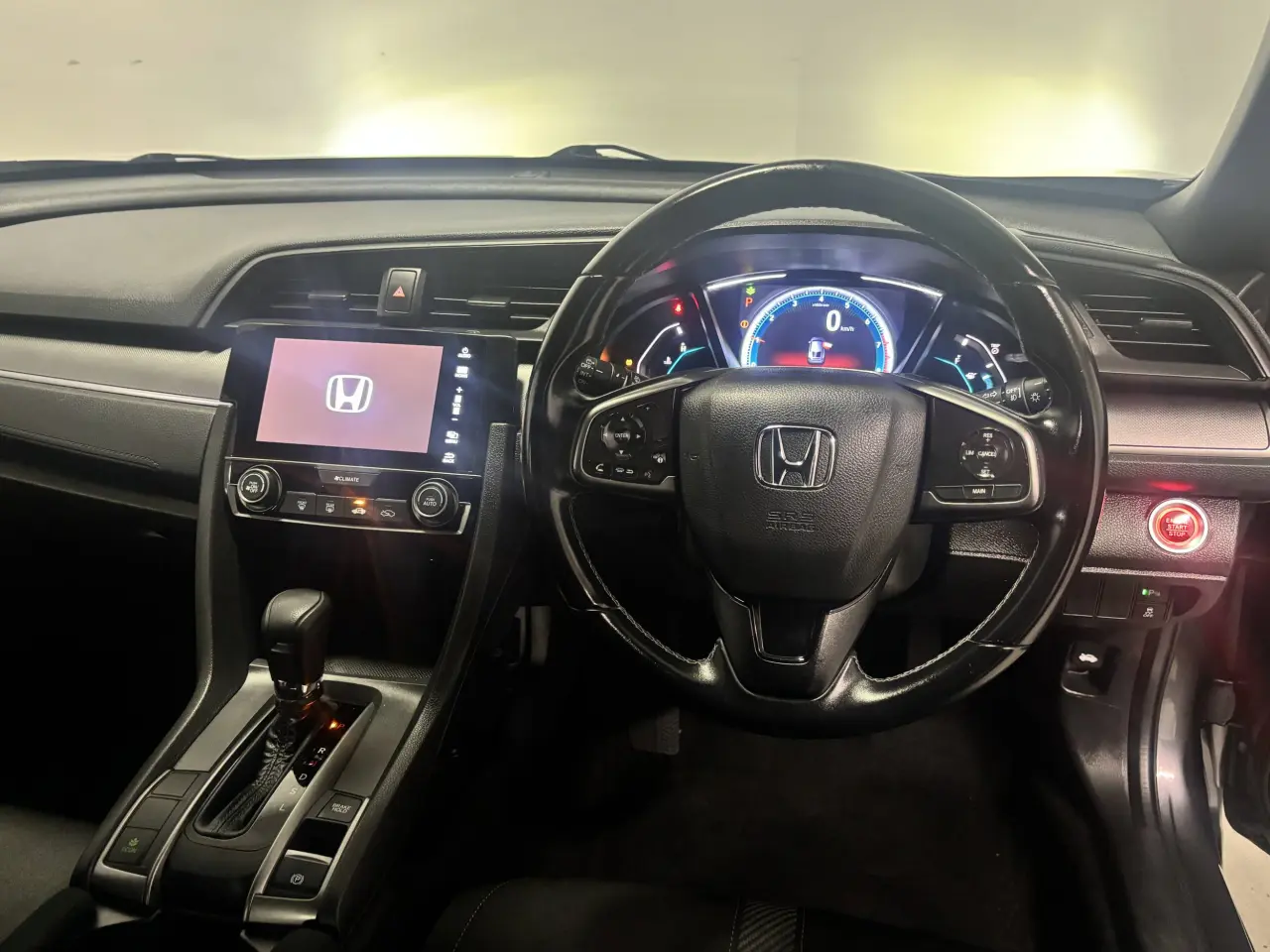 2019 HONDA CIVIC Gallery Image 16