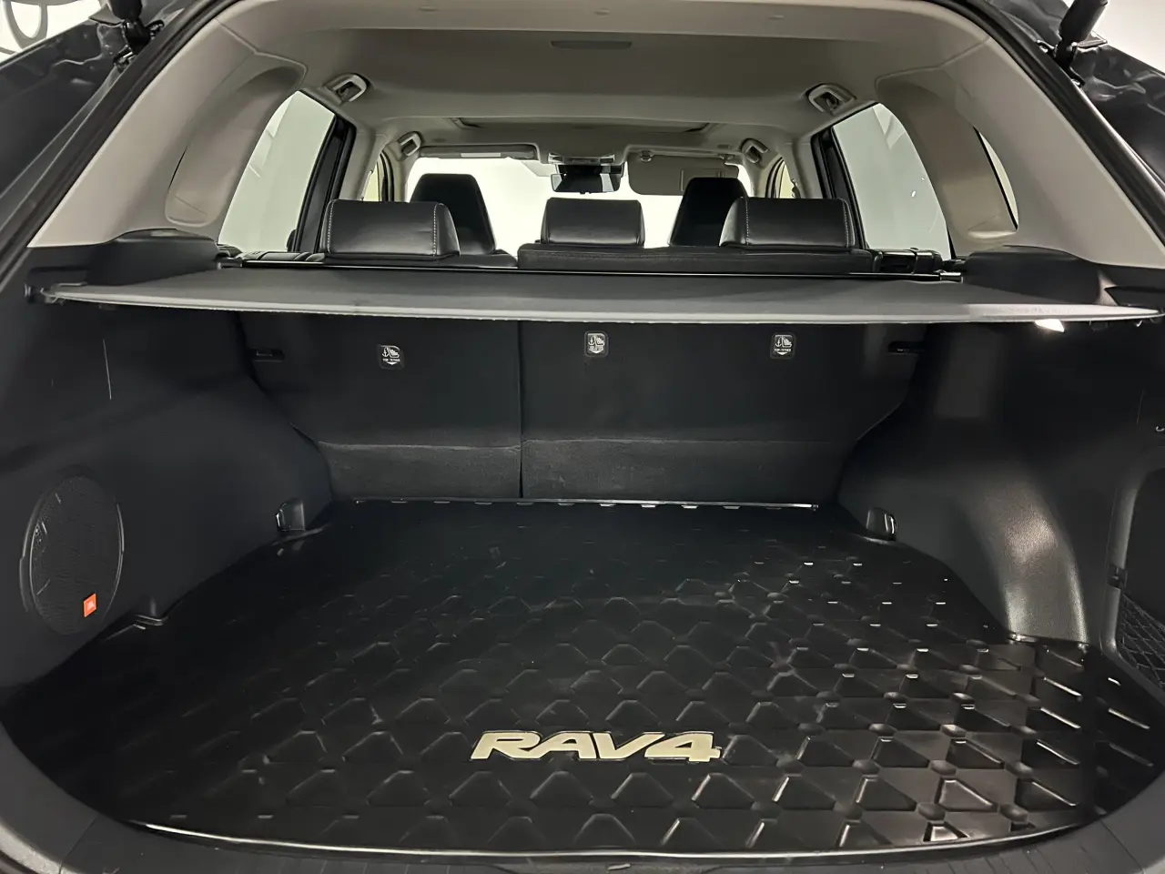 2024 TOYOTA RAV4 HYBRID Gallery Image 13
