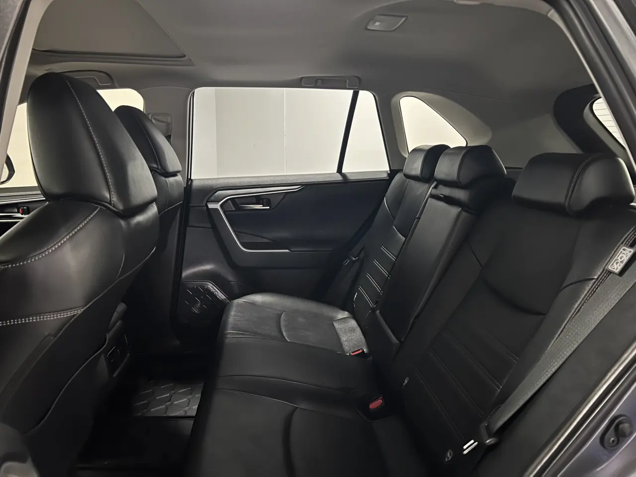 2024 TOYOTA RAV4 HYBRID Gallery Image 14
