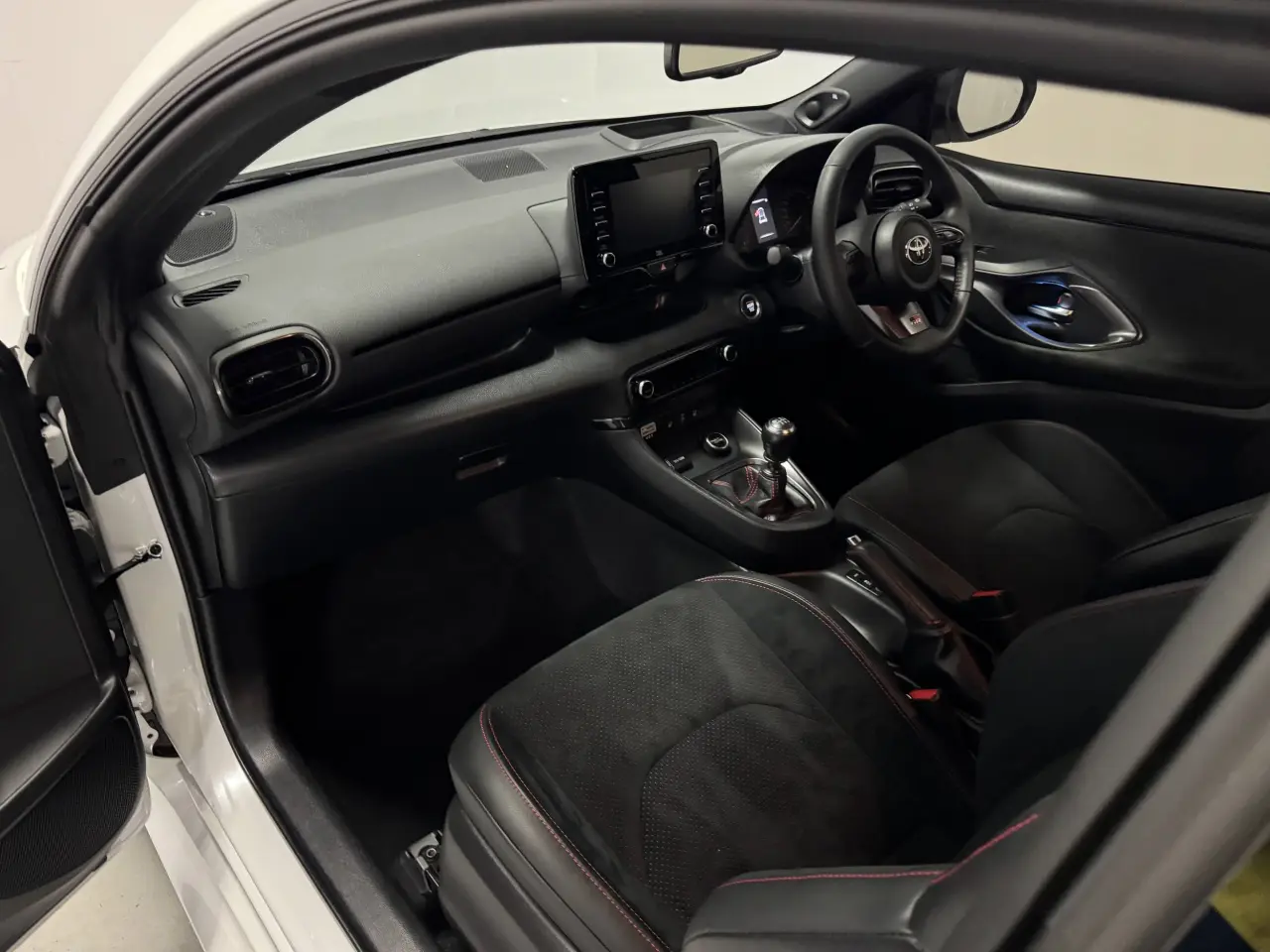 2021 TOYOTA GR YARIS Gallery Image 13