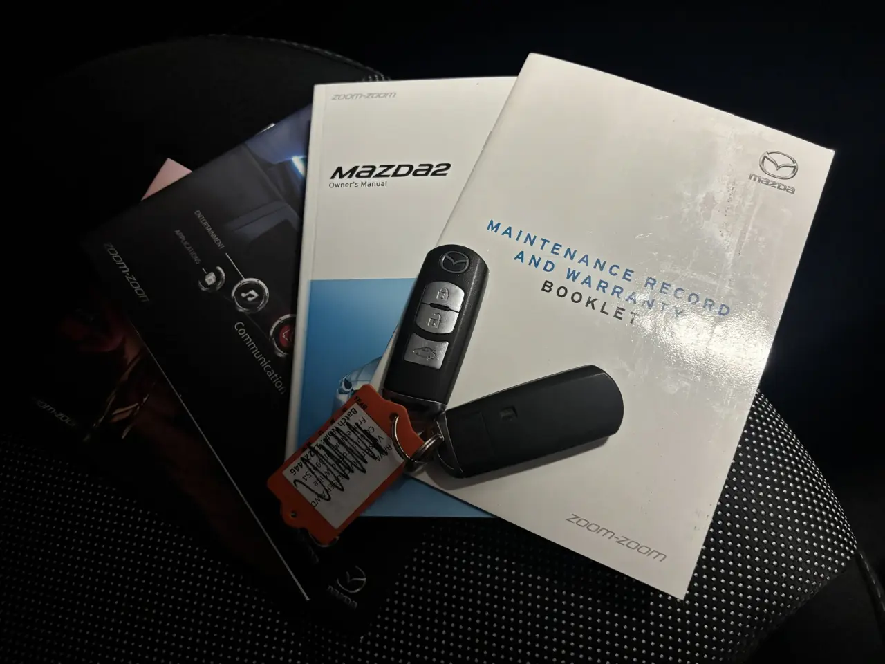 2017 MAZDA MAZDA2 Gallery Image 19