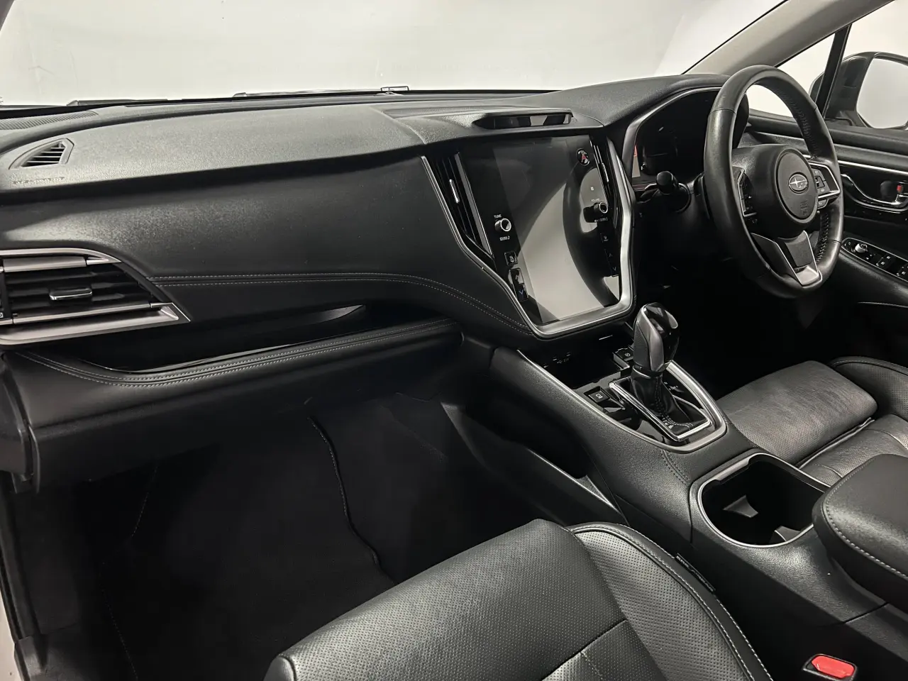 2022 SUBARU OUTBACK Gallery Image 16