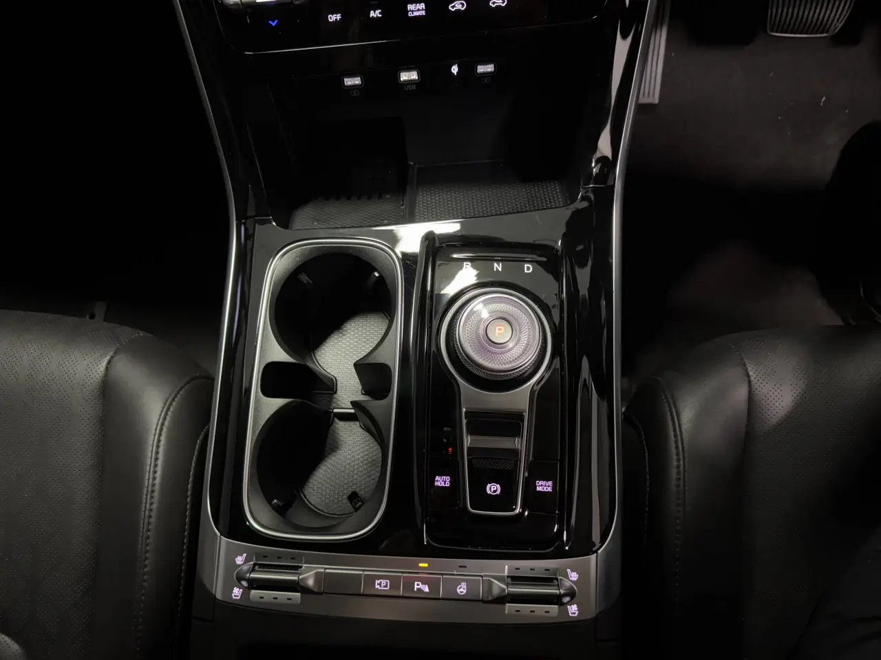 2022 KIA CARNIVAL Gallery Image 17