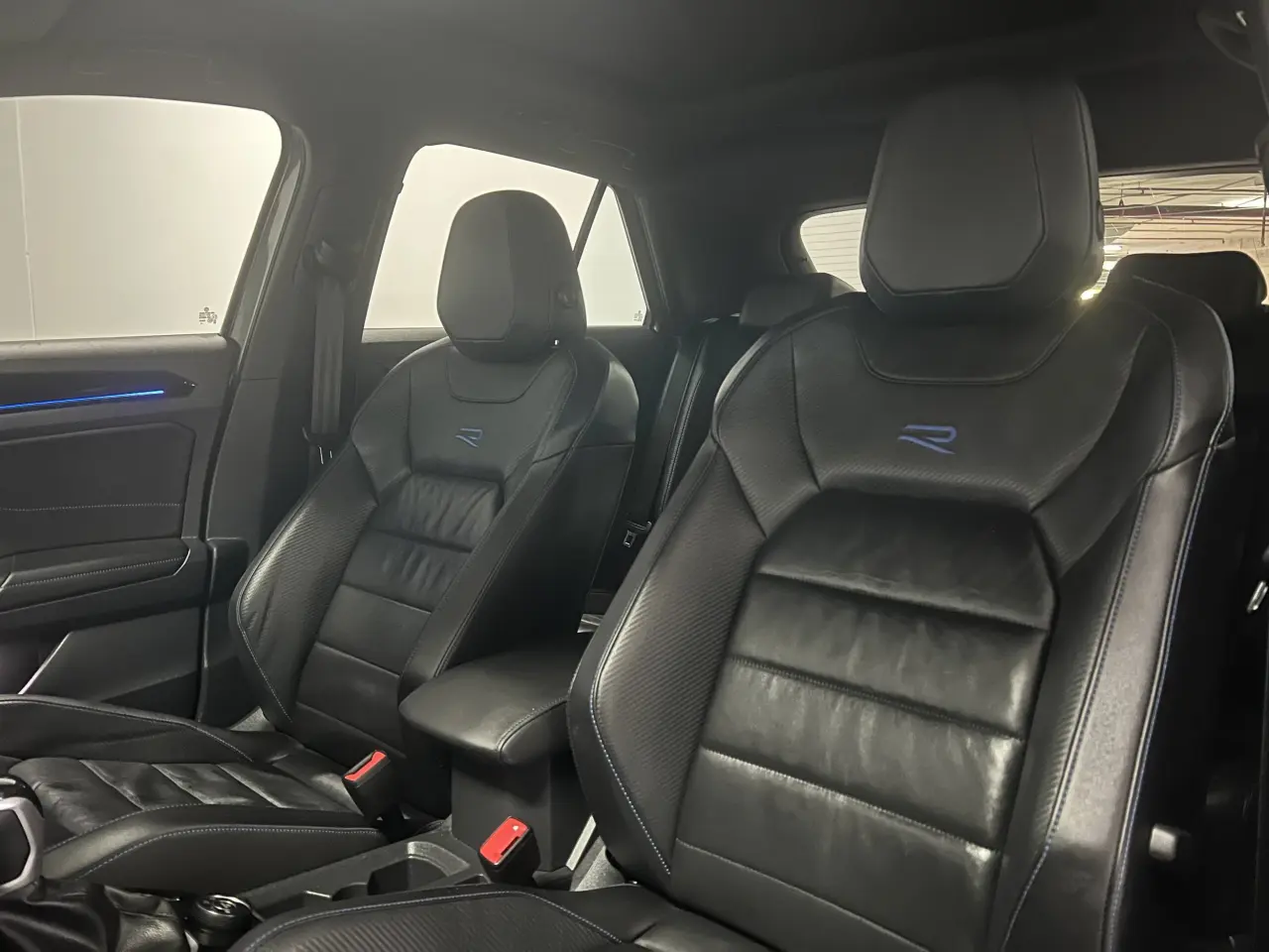 2022 VOLKSWAGEN T-ROC Gallery Image 15