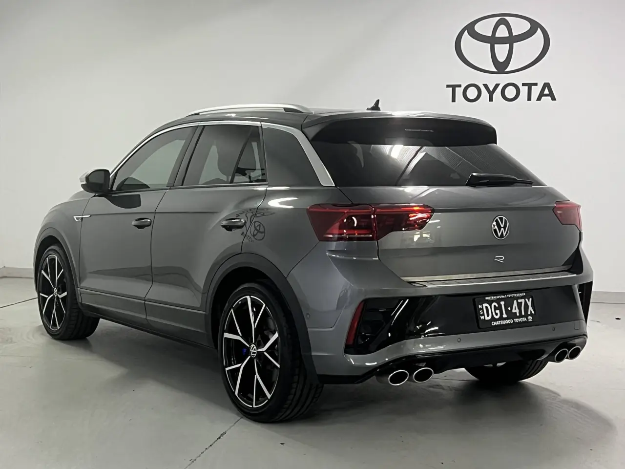 2022 VOLKSWAGEN T-ROC Gallery Image 8