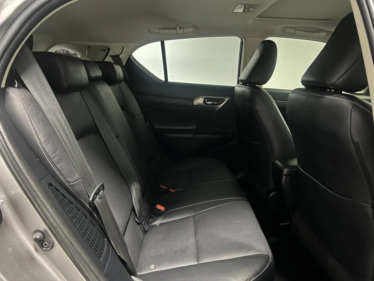2017 LEXUS CT 200H. HYBRID Gallery Image 11