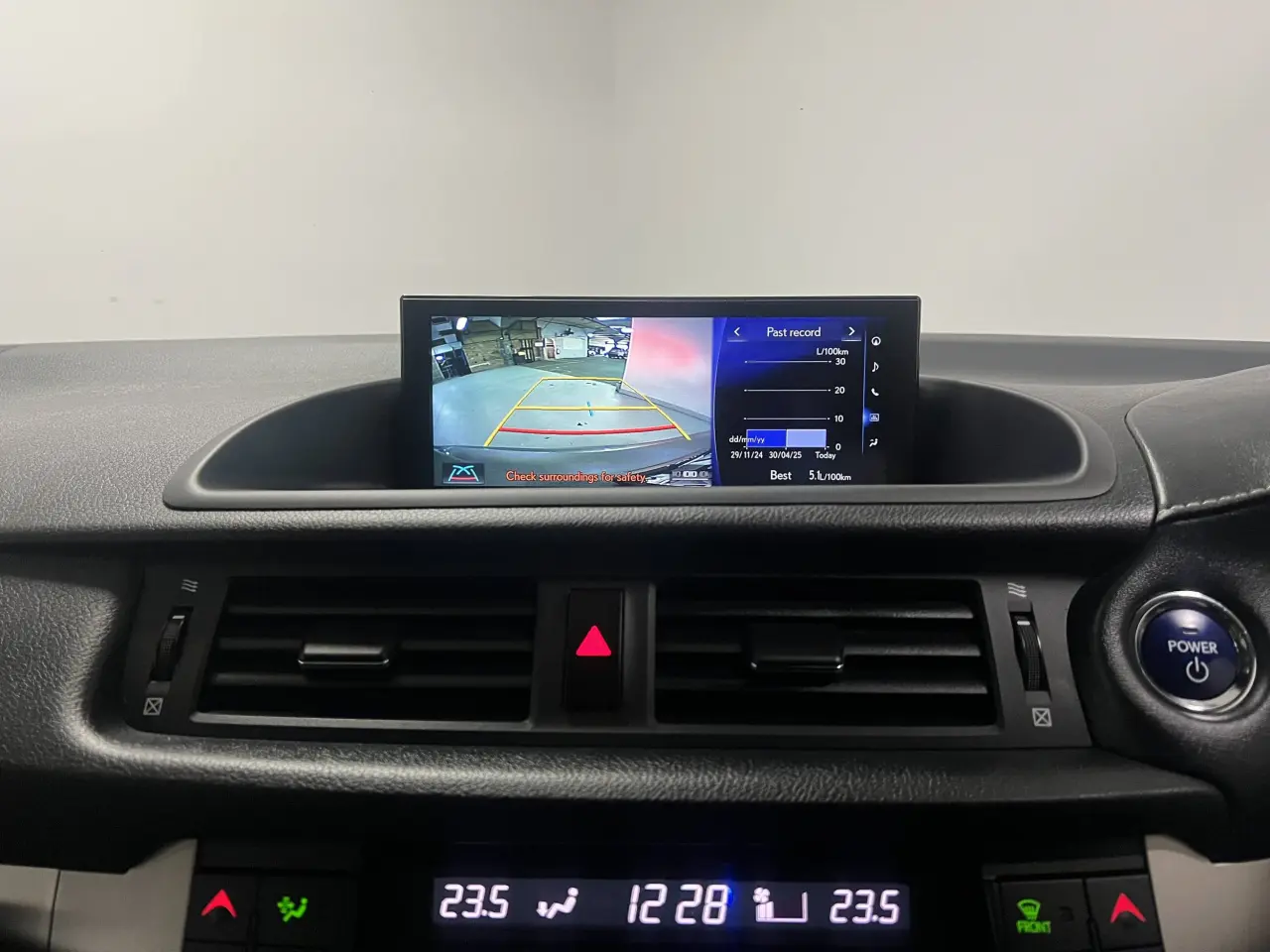 2017 LEXUS CT 200H. HYBRID Gallery Image 19