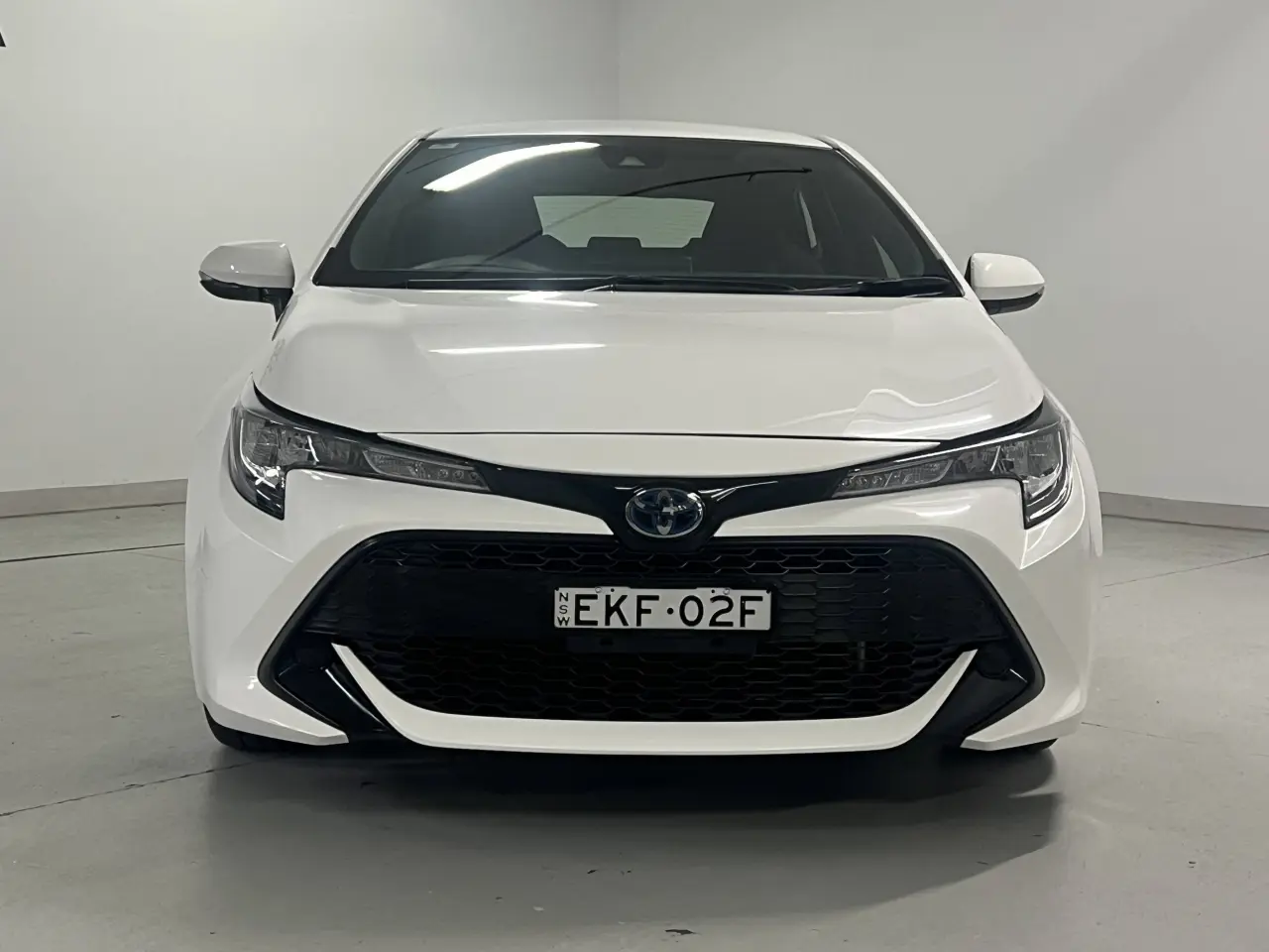 2020 TOYOTA COROLLA Gallery Image 3