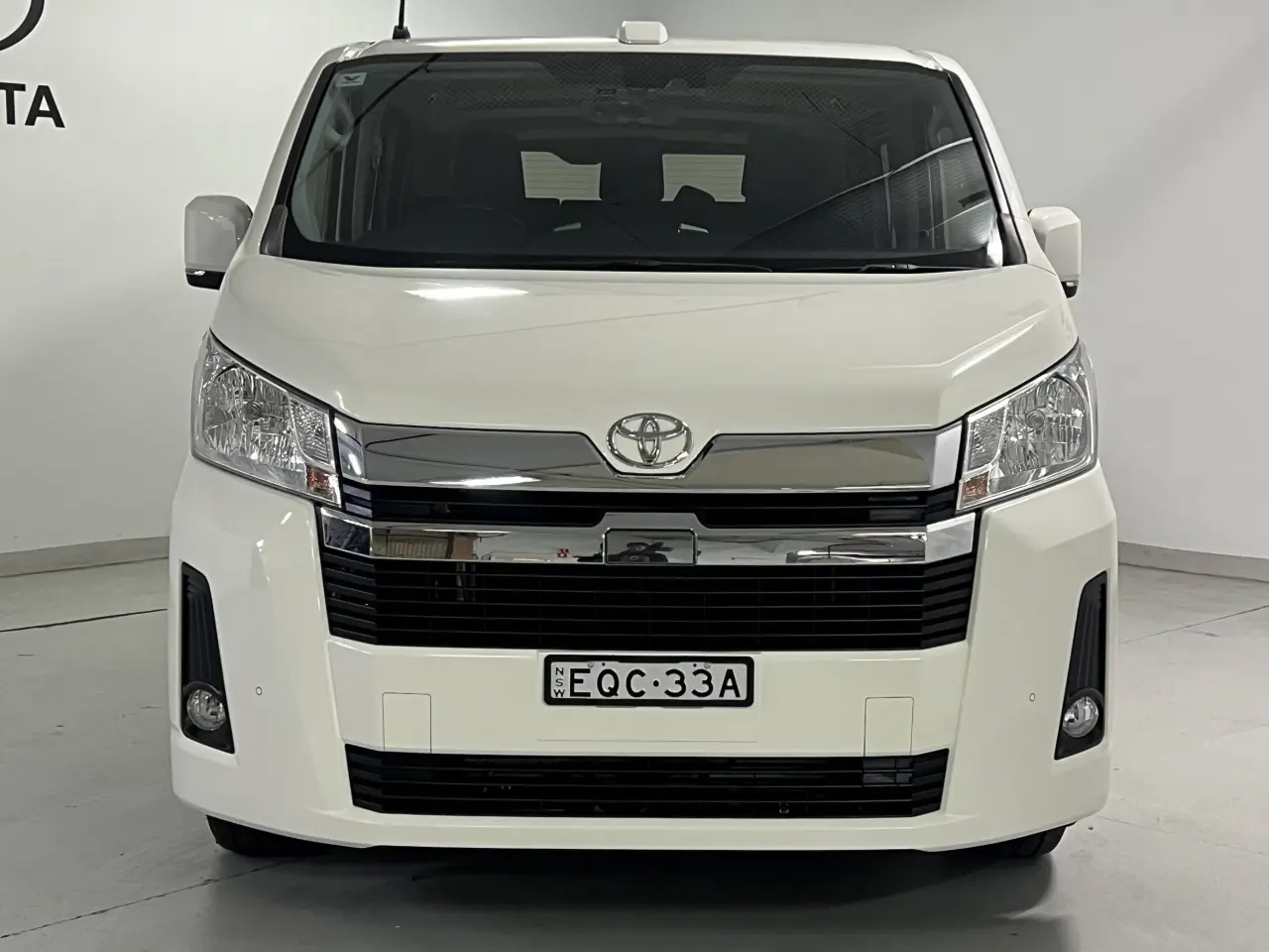 2021 TOYOTA HIACE Gallery Image 3