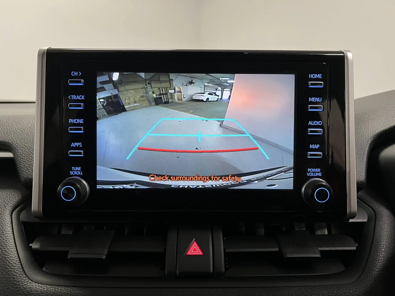 2020 TOYOTA RAV4 HYBRID Gallery Image 20