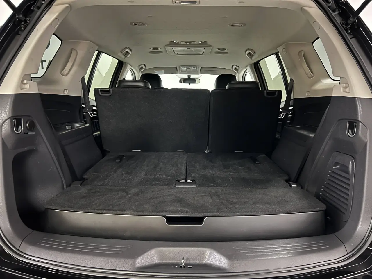 2021 ISUZU MU-X Gallery Image 12