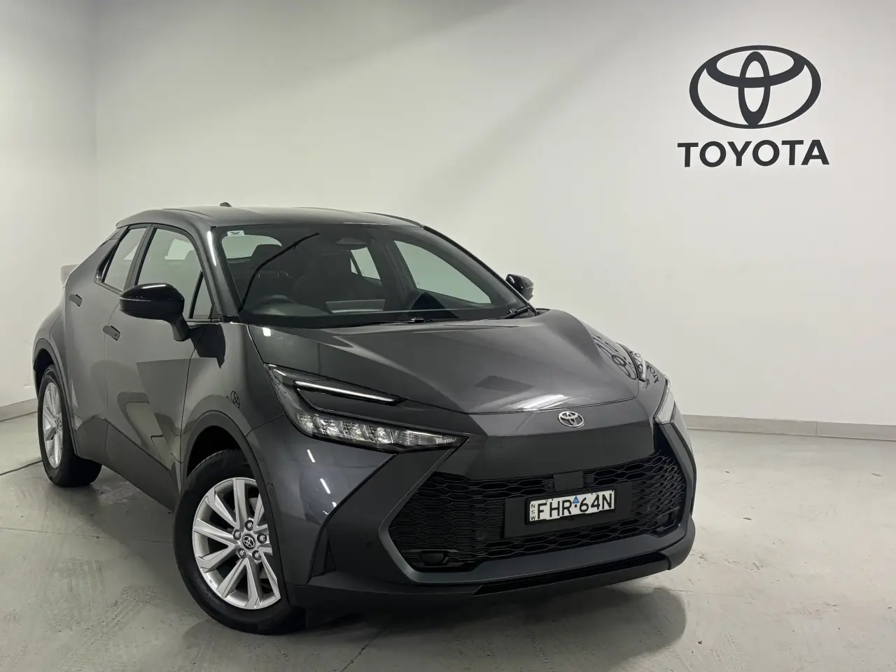 2023 TOYOTA C-HR HYBRID Gallery Image 1
