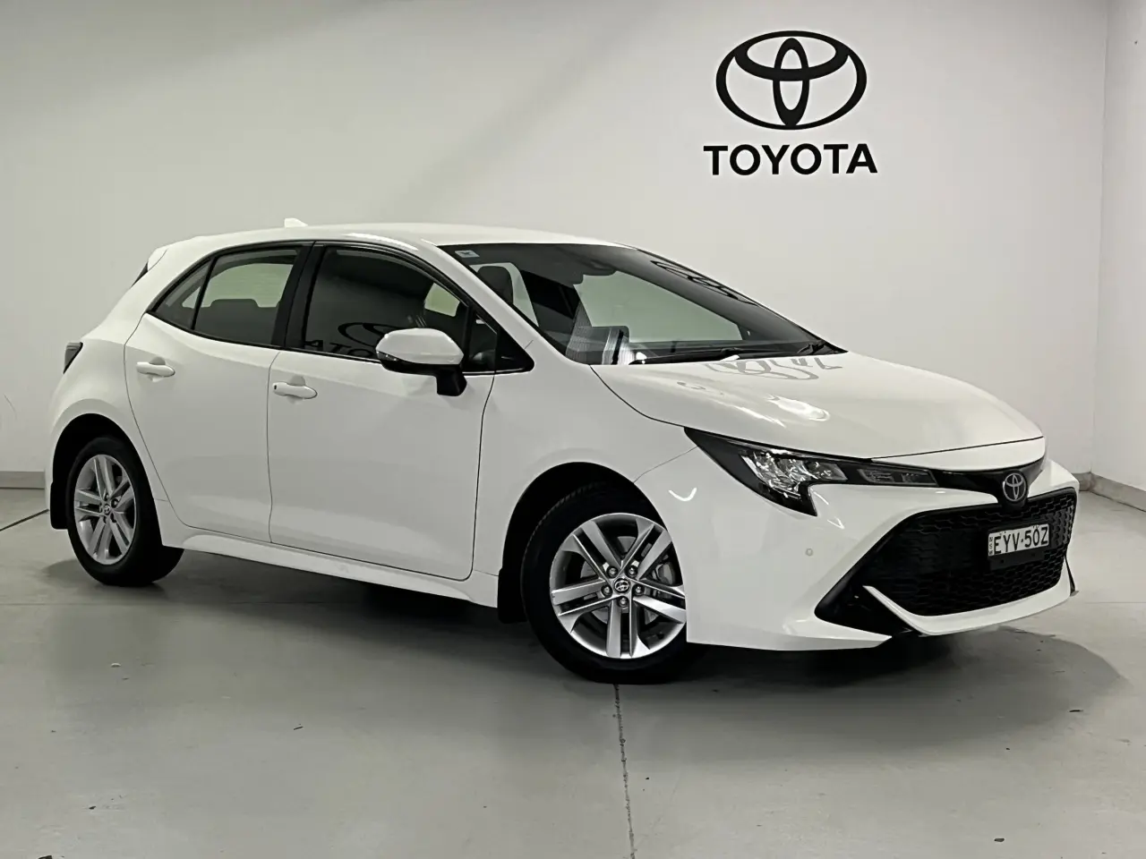 2022 TOYOTA COROLLA Gallery Image 1