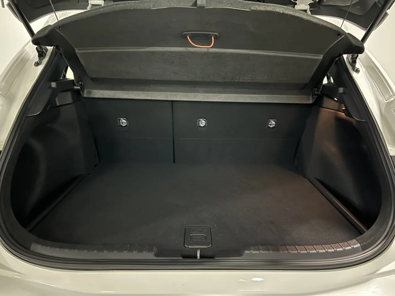 2022 TOYOTA COROLLA Gallery Image 12