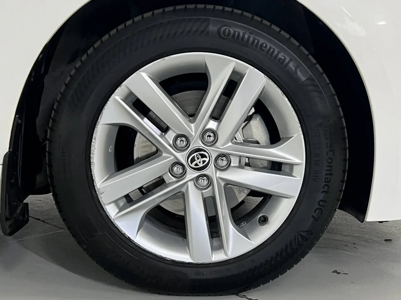 2022 TOYOTA COROLLA Gallery Image 5