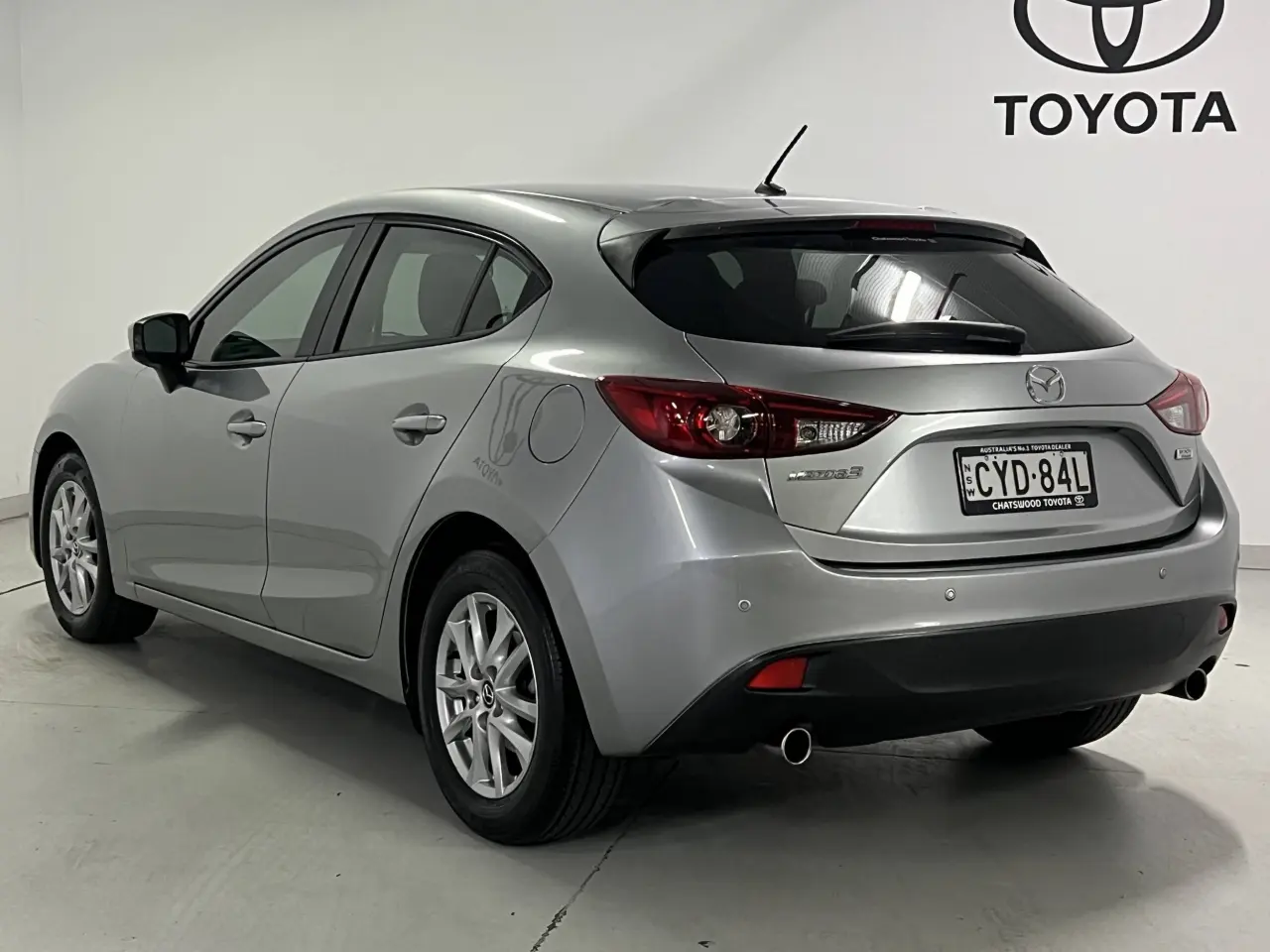 2015 MAZDA MAZDA3 Gallery Image 8
