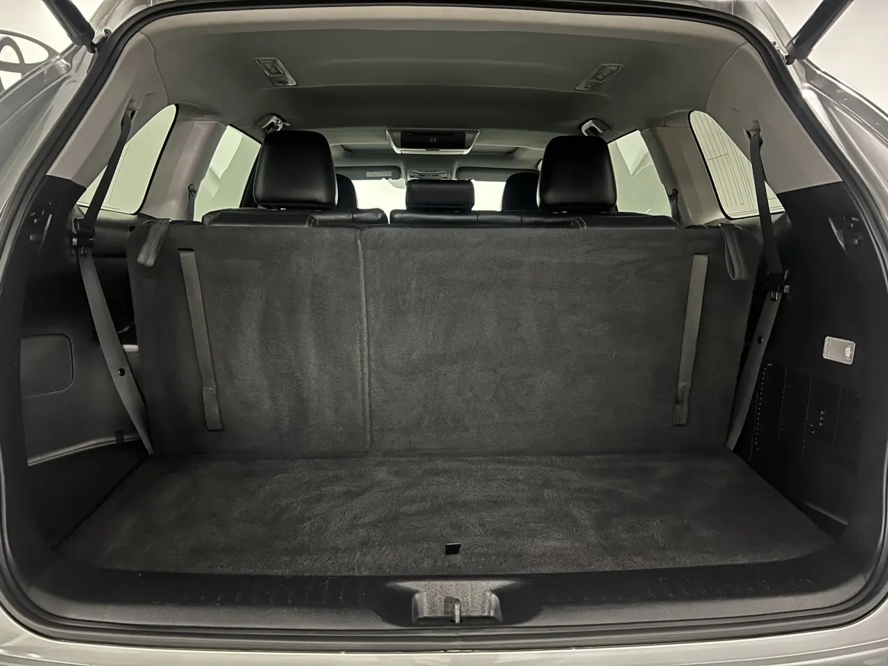 2016 TOYOTA KLUGER Gallery Image 14