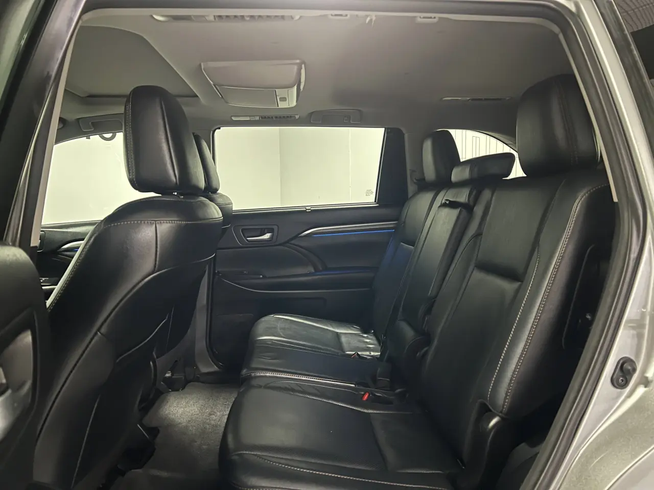 2016 TOYOTA KLUGER Gallery Image 15