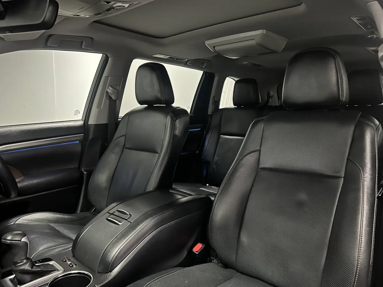 2016 TOYOTA KLUGER Gallery Image 17