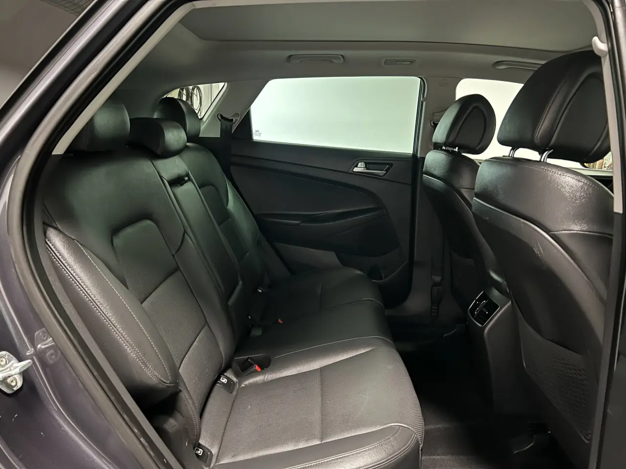 2018 HYUNDAI TUCSON Gallery Image 11