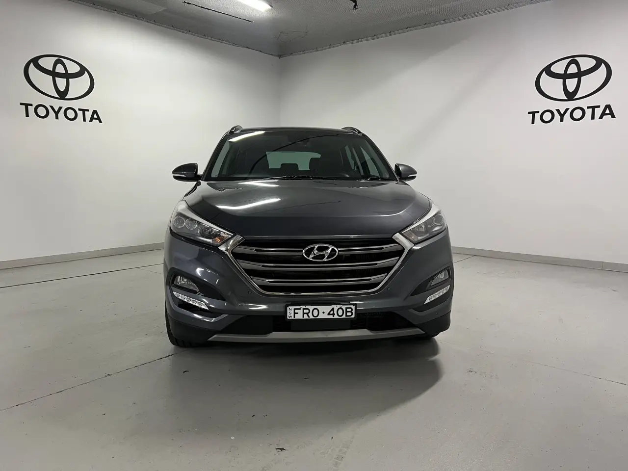 2018 HYUNDAI TUCSON Gallery Image 2