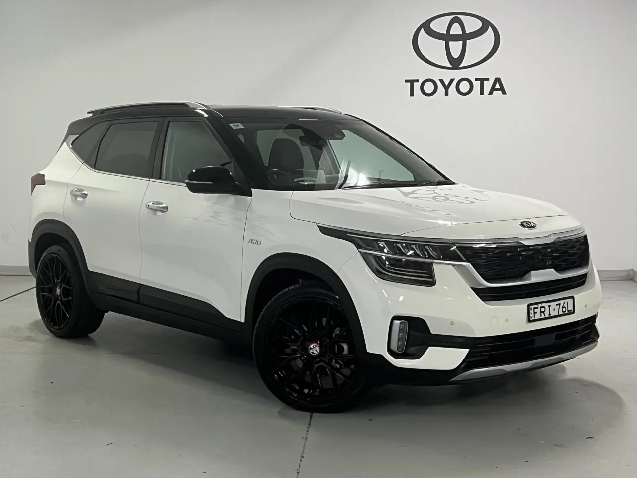 2020 KIA SELTOS Gallery Image 1