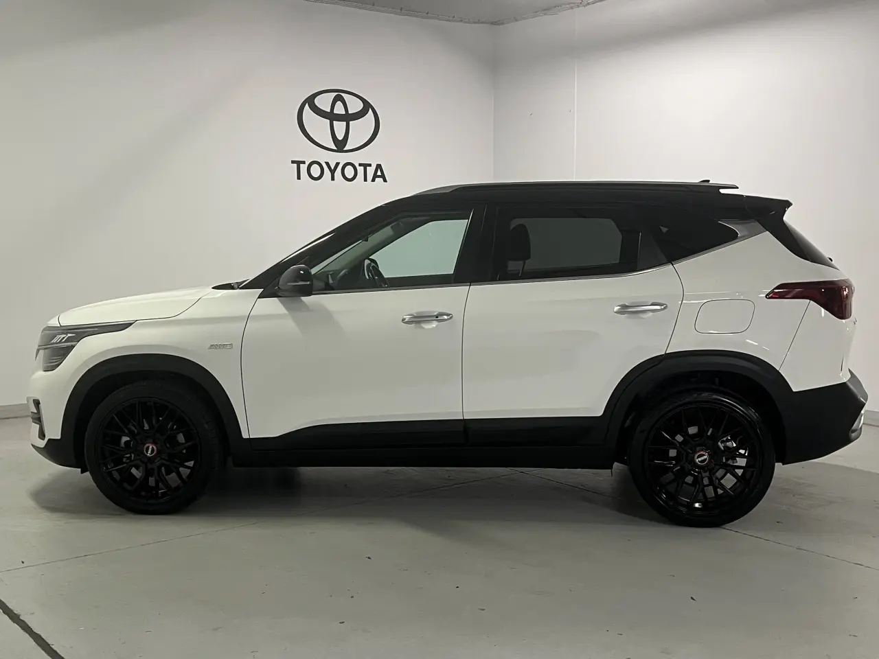 2020 KIA SELTOS Gallery Image 9