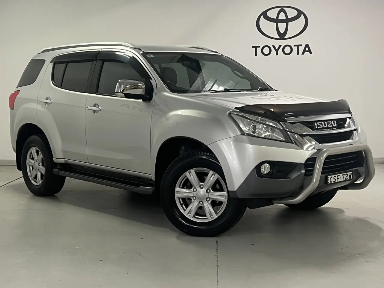 2014 ISUZU MU-X Gallery Image 1