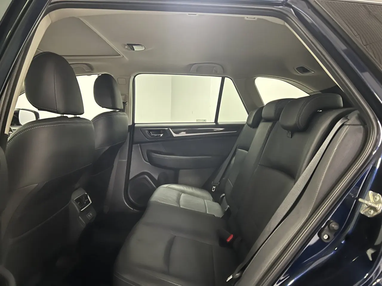 2020 SUBARU OUTBACK Gallery Image 13