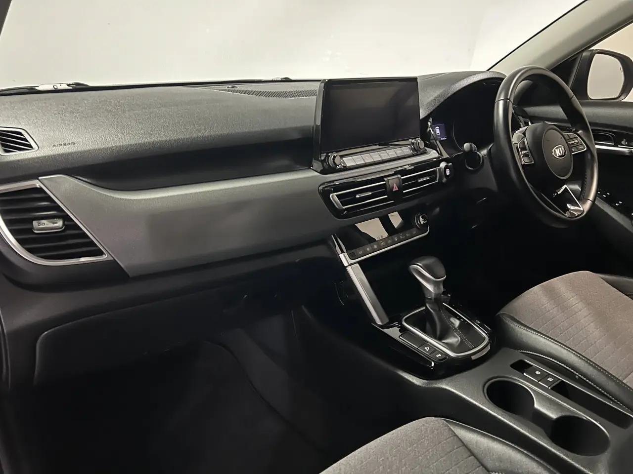 2020 KIA SELTOS Gallery Image 14
