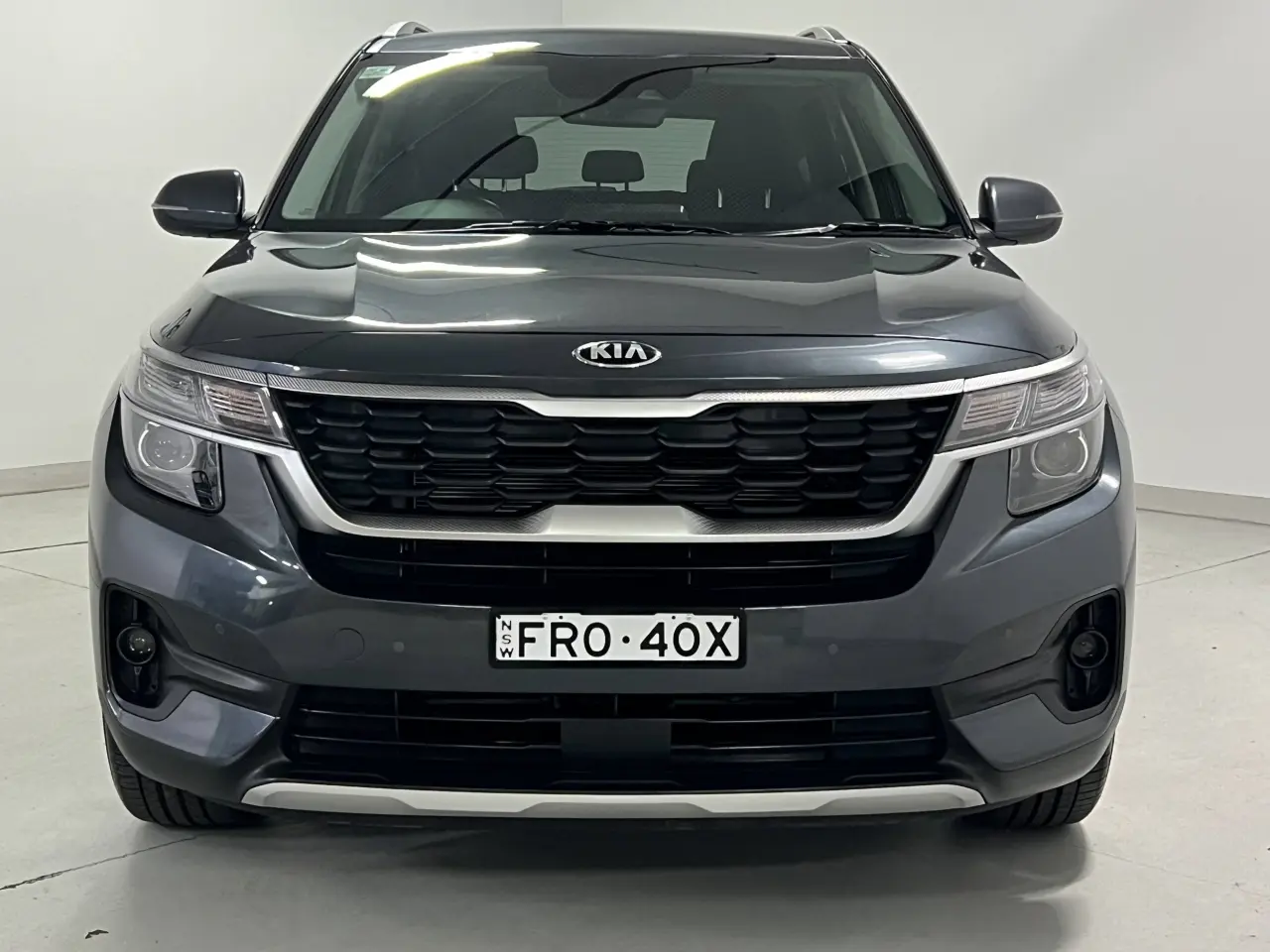 2020 KIA SELTOS Gallery Image 3