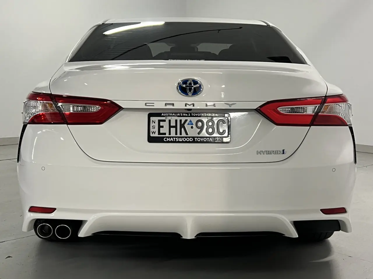 2020 TOYOTA CAMRY HYBRID Gallery Image 7